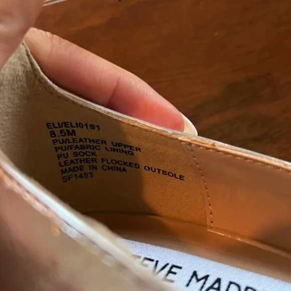 Steve Madden Eli pump. Size 8.5. NWOT. Silver shoe with black toe box. - Picture 6 of 6